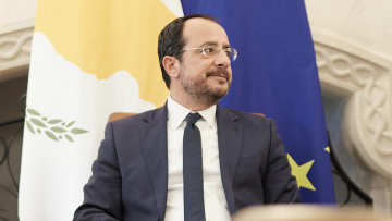 Χριστοδουλίδης – Ερχιουρμάν, πρώτη συνάντηση την Πέμπτη στη Νεκρή Ζώνη