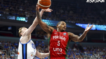 Eurobasket 2025: Η Πορτογαλία 68-65 την Εσθονία και πανηγυρίζει μια ιστορική πρόκριση