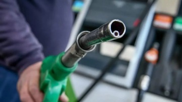 Η Σλοβακία σχεδιάζει να ακριβύνει το πετρέλαιο στα πρατήρια για τους ξένους οδηγούς λόγω του τουρισμού των καυσίμων