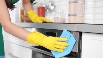 Συσκευές inox: Tέλος οι δαχτυλιές - Πώς τις καθαρίζουμε εύκολα και αποτελεσματικά