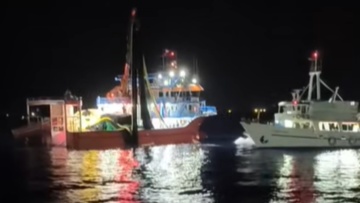 Συναγερμός στο Θρακικό Πέλαγος: Πυροβολισμοί από τουρκικά αλιευτικά μετά από ένταση με Έλληνες ψαράδες - Δείτε βίντεο