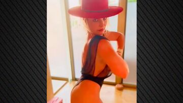 Μπρίτνεϊ Σπίαρς: Ο προκλητικός χορός της στο Instagram με διάφανο κορμάκι - Δείτε το βίντεο