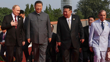 Τι σημαίνει ο ελιγμός Πούτιν για συνάντηση με Ζελένσκι στη Μόσχα - Η συμμαχία της Ρωσίας με Κίνα, Ιράν, Βόρεια Κορέα και Ινδία αφήνει ελάχιστες επιλογές στον Τραμπ