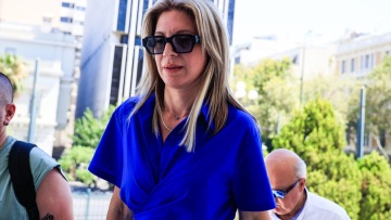 Ανάρτηση Καρυστιανού: Έκλεισε η δικογραφία των Τεμπών χωρίς επιστημονικές απαντήσεις για το ξυλόλιο και την πυρόσφαιρα