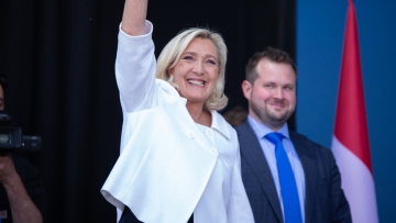 Μαρίν Λεπέν: Η επιδίωξή της να είναι υποψήφια στις προεδρικές εκλογές – Το σχέδιο να παρακάμψει την απαγόρευση