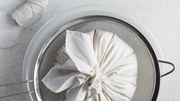 Γιατί το στραγγιστό που αγοράζουμε δεν είναι πάντα γιαούρτι