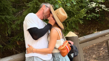 Η Κρίστεν Μπελ γιορτάζει τα 21 χρόνια νηφαλιότητας του Νταξ Σέπαρντ: «Είμαι αιώνια ευγνώμων που σε έχω»