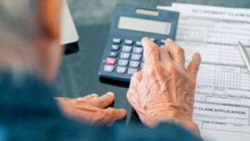 Συντάξεις: Δώρο 800 ευρώ μόνο σε παλαιούς συνταξιούχους Δημοσίου με αναπηρία άνω του 80%