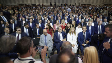 89η ΔΕΘ: Οι αφίξεις, τα στιγμιότυπα και τα παρασκήνια - Δείτε βίντεο και φωτογραφίες