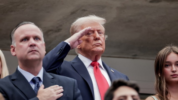 US OPEN: Ξεκίνησε με καθυστέρηση λόγω της παρουσίας Τραμπ ο τελικός των ανδρών - Στον αγώνα Γκουαρδιόλα και Κάρι - Βίντεο, φωτογραφίες 