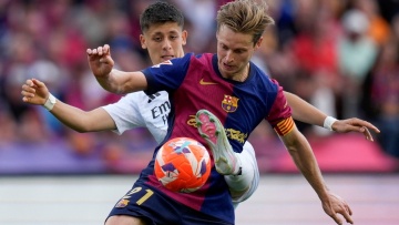 Πλήγμα στην Μπαρτσελόνα: Νοκ άουτ για τουλάχιστον έναν μήνα ο Ντε Γιονγκ
