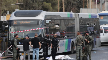 Νεκροί οι δράστες της επίθεσης στην Ιερουσαλήμ: Αγωνιζόμαστε εναντίον του απόλυτου κακού, λέει ο Χέρτσογκ