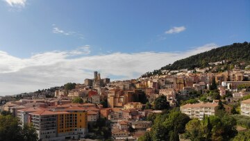 Ταξίδι στη Μέκκα της αρωματοποιίας
