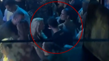 Η Ιωάννα Τούνη διασκέδασε στα μπουζούκια με την παρέα της - Ο άντρας που βρισκόταν στο πλευρό της