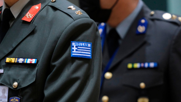 Ένστολοι: Το νέο μισθολόγιο φέρνει αυξήσεις κάθε δύο χρόνια - Τι αλλάζει σε Ένοπλες Δυνάμεις, αστυνομία, λιμενικό και πυροσβεστική