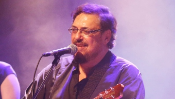 Μαχαιρίτσας: Πού να ήξερα τι σήμαινε η υπογραφή που μου άφησες κληρονομιά, γράφει η κόρη του για τα 6 χρόνια από τον θάνατό του