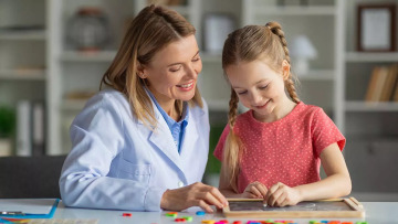 Αυτισμός: Το σημείο του εγκεφάλου που «ευθύνεται» για τα συμπτώματα – Ανοίγει ο δρόμος για νέες θεραπείες