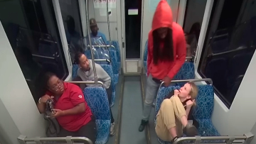 Τα τελευταία δευτερόλεπτα προτού η Ιρίνα ξεψυχήσει - Βλέπει τον δολοφόνο της με βλέμμα γεμάτο τρόμο, σοκαριστικό βίντεο