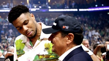 Eurobasket 2025: Όταν ο Γιάννης αποθέωνε τον Αταμάν, «είσαι ο Νο1 κόουτς, θέλω να παίξω για σένα» - Βίντεο 