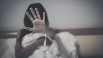 Ο εφιάλτης των θυμάτων του 42χρονου μαστροπού που συνελήφθη από το ελληνικό FBI μέσα από τις καταθέσεις τους: Εξέδιδε ακόμη και ανήλικη