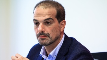 Σε επέμβαση για τοποθέτηση στεντ υποβλήθηκε ο Γαβριήλ Σακελλαρίδης - Πήγε στο Ωνάσειο με οξύ πόνο στο στήθος