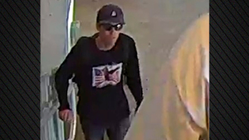 Τσάρλι Κερκ: Στο κυνήγι του δολοφόνου του - To βίντεο της διαφυγής του και οι φωτογραφίες με τις οποίες τον ψάχνει το FBI