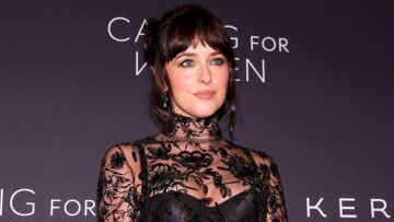 Ντακότα Τζόνσον: Η αποκαλυπτική εμφάνιση σε φιλανθρωπική εκδήλωση - Δείτε φωτογραφίες