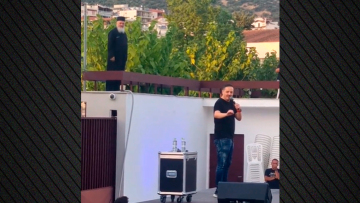 «Δεν υπήρξε προσβολή της Χριστιανικής πίστης» λέει ο δικηγόρος του Αλέξανδρου Τσουβέλα για το περιστατικό με τον ιερέα στη Στυλίδα