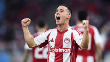 Ο Ποντένσε τιμωρήθηκε από τη ΔΕΑΒ με χρηματικό πρόστιμο για την ομπρέλα