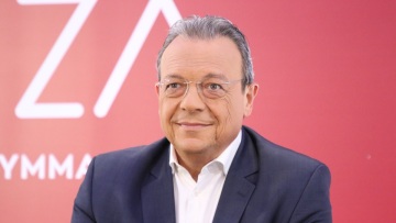 Να κάτσουμε σε τραπέζι προγραμματικής συζήτησης για μία κοινή προοδευτική απάντηση, λέει ο Φάμελλος 