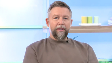 Γιάννης Βαρδής για τον εκλιπόντα πατέρα του: Ήρθαμε κοντά γύρω στα 18 μου, ξανασυστηθήκαμε