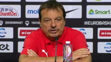 Αταμάν μετά την ήττα της Τουρκίας: «Είμαι πολύ απογοητευμένος, δε βλέπω τίποτα θετικό παρόλο που βγήκαμε δεύτεροι» 