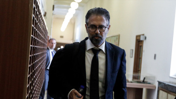 Φρουζής για Novartis: Πιστεύει κανείς ότι οι δύο ψευδομάρτυρες έστησαν μόνοι τους την υπόθεση;