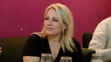 Η Μαριάννα Τουμασάτου μίλησε για τα δύσκολα παιδικά χρόνια που έζησε ο πατέρας της: «Φόρεσε παπούτσια για πρώτη φορά στα 13 του»
