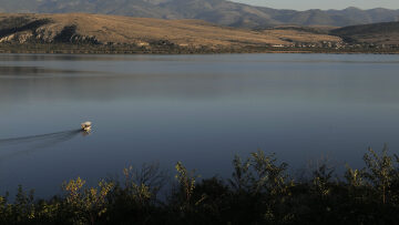 Βεγορίτιδα-Καστοριά: Μια διαδρομή με αυτοκίνητο ανάμεσα σε τέσσερις λίμνες