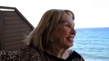 Ρίκα Διαλυνά: Δεν ποντάριζα ποτέ στην ομορφιά μου, με έλεγαν ασχημόπαπο
