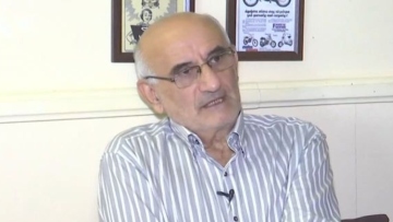 Τάκης Βαμβακίδης για Βασίλη Καρρά: Όσο ανέβαινε η καριέρα του, τόσο πιο απλός και σεμνός γινόταν