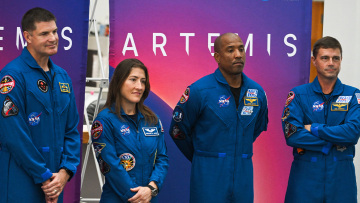 Αστροναύτες γύρω από τη Σελήνη θα στείλει τον Φεβρουάριο η NASA, ελπίζει σε προσεδάφιση το 2027
