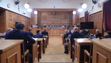 Κυβερνητικές πηγές για κατάθεση Σαλάτα: Επιβεβαιώνει ότι η κυβέρνηση κάνει πράξη το «όλα στο φως» για τον ΟΠΕΚΕΠΕ