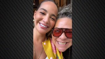 Η Ρία Ελληνίδου συνάντησε τη Ματούλα Ζαμάνη - Δείτε το βίντεο στο TikTok