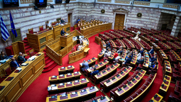 Σύγκρουση κυβέρνησης - αντιπολίτευσης στην εξεταστική της Βουλής για τον ΟΠΕΚΕΠΕ