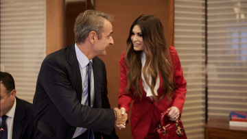 Συνάντηση γνωριμίας Μητσοτάκη - Γκίλφοϊλ στη Νέα Υόρκη