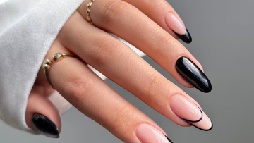 Black Nail Art: Είκοσι σχέδια που μας θυμίζουν γιατί το μαύρο μανικιούρ είναι το αγαπημένο μας για τον χειμώνα
