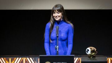 Ντακότα Τζόνσον: Με διάφανο φόρεμα εμφανίστηκε στο Φεστιβάλ Κινηματογράφου της Ζυρίχης