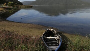 Όταν το Φθινόπωρο καθρεφτίζεται στις Πρέσπες