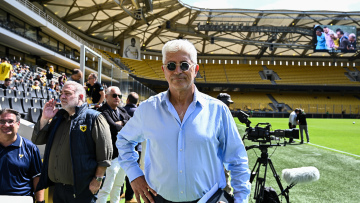 Στέλιος Μανωλάς: «Πρώτη η ΑΕΚ παρά την κόντρα διαιτησία, θα είναι το πιο σημαντικό πρωτάθλημα που έχουμε κατακτήσει» 