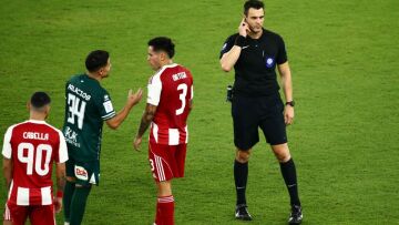 Ολυμπιακός - Λεβαδειακός:  Διακοπή 16 λεπτών καθώς δεν λειτουργούσε το VAR και δεν μπορούσε να ελεγχθεί η ισοφάριση των Βοιωτών
