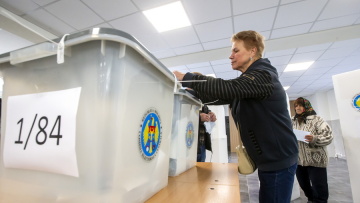 Ψήφισαν Ευρώπη οι Μολδαβοί: Ξεκάθαρο προβάδισμα του PAS με 44% έναντι 28% της φιλορωσικής αντιπολίτευσης