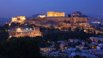 Noctourism: Η τάση στα ταξίδια που γίνεται ολοένα πιο δημοφιλής 