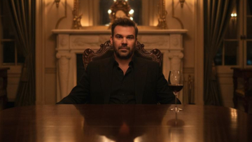 Το «Προς Το Παρόν» επιστρέφει από τον Σαμπάνη με νέα ενορχήστρωση και κλιπ